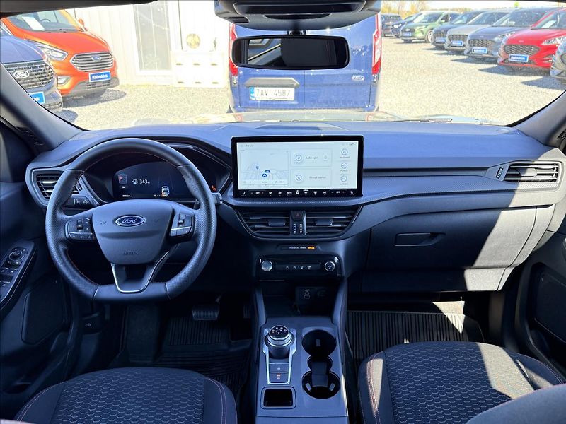 Ford Kuga 1,5 EcoBoost 137 kW ST-Line - fotka 17 z 29