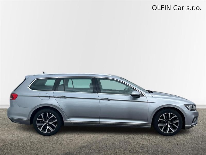 Volkswagen Passat Variant 2,0 TDi 110 kW 7DSG ELEGANCE - fotka 3 z 26