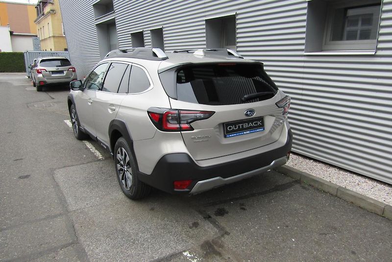 Subaru Outback (2025) 2,5i TOURING MY25.5 - fotka 6 z 62