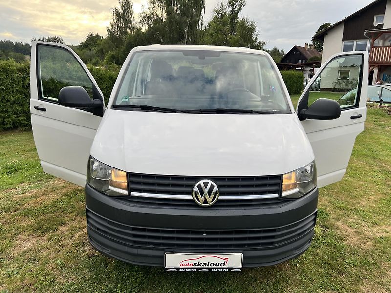 Volkswagen Transporter 2.0TDI 75KW,9MÍST,TZ,KLIMA,1MA - fotka 20 z 37