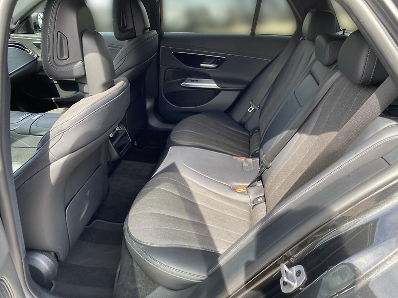 Mercedes-Benz Třídy E E 300de 4M AVANTGARDE DISTRONI - fotka 19 z 27