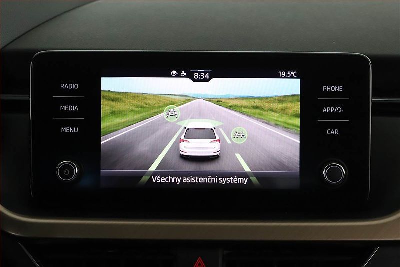 Škoda Scala (2023) Style 1.0 TSI, ČR,1.maj - fotka 10 z 16
