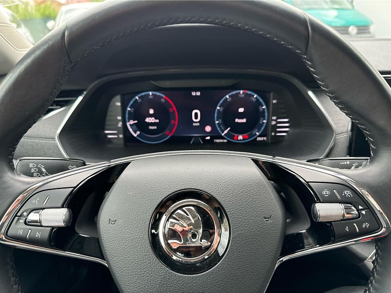 Škoda Octavia 2,0TDi 110kW STYLE - fotka 14 z 25