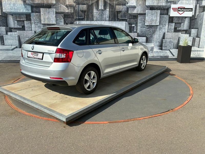 Škoda Rapid (2017) 1.2TSi, 81KW, VYHŘ. SEDADLA. - fotka 6 z 19