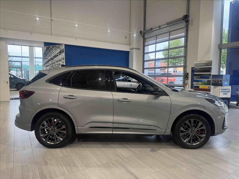 Ford Kuga (2026) 2.5 Duratec PHEV 178 kW/243 ko - fotka 6 z 18