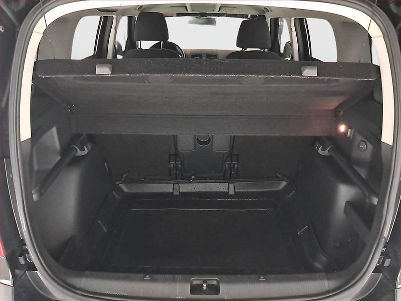 Škoda Yeti (2015) 1.2 TSI, Navi, Tempomat - fotka 13 z 14