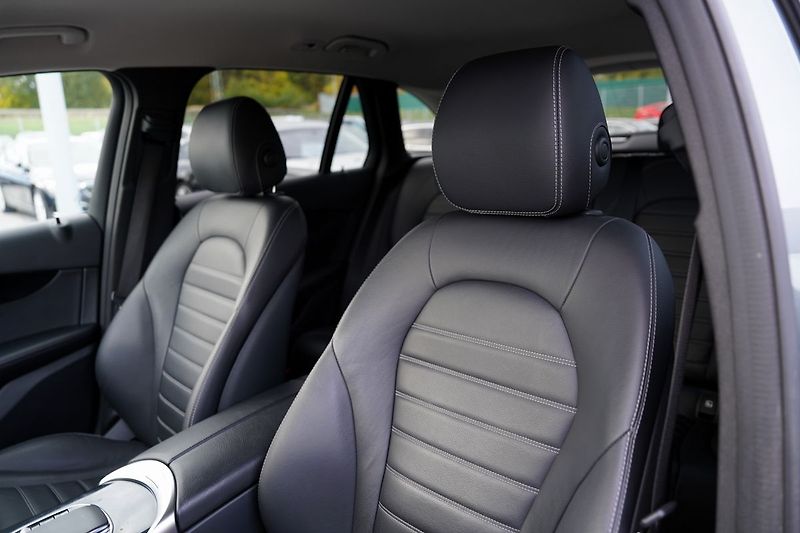 Mercedes-Benz GLC 220d 4Matic/facelift - fotka 24 z 42