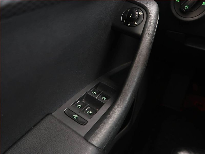 Škoda Octavia (2013) RS 2.0 TDI, Navi, Xenony - fotka 23 z 25