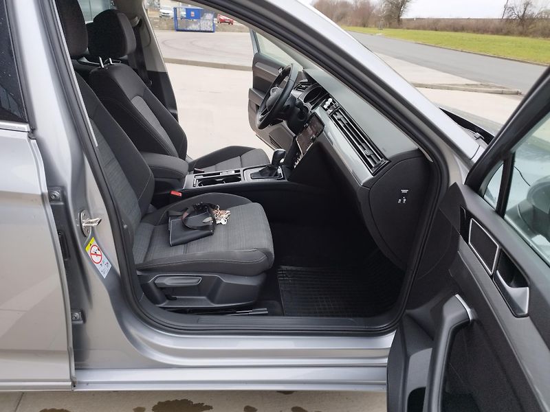 Volkswagen Passat 2.0TDI, volat-608 081 843 - fotka 16 z 19