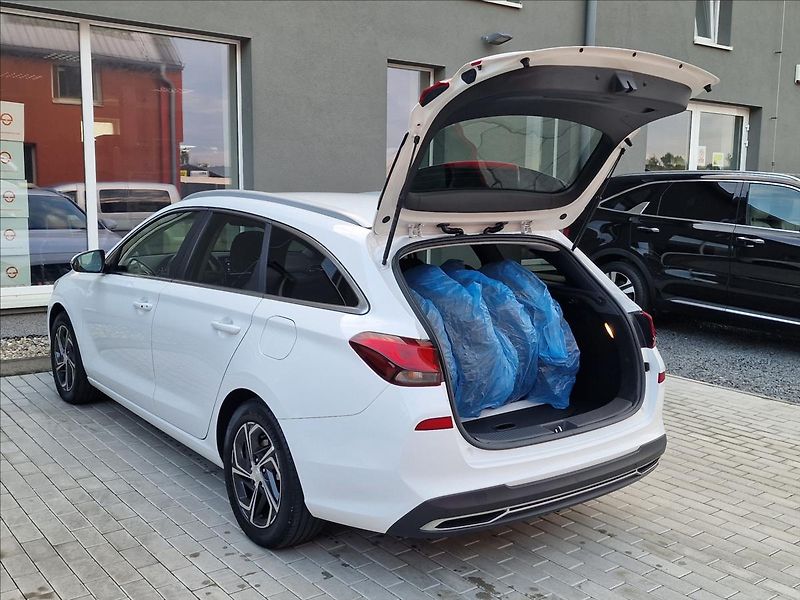 Hyundai i30 1.0T-Gdi Smart Kombi,ČR,1.Maj - fotka 38 z 50