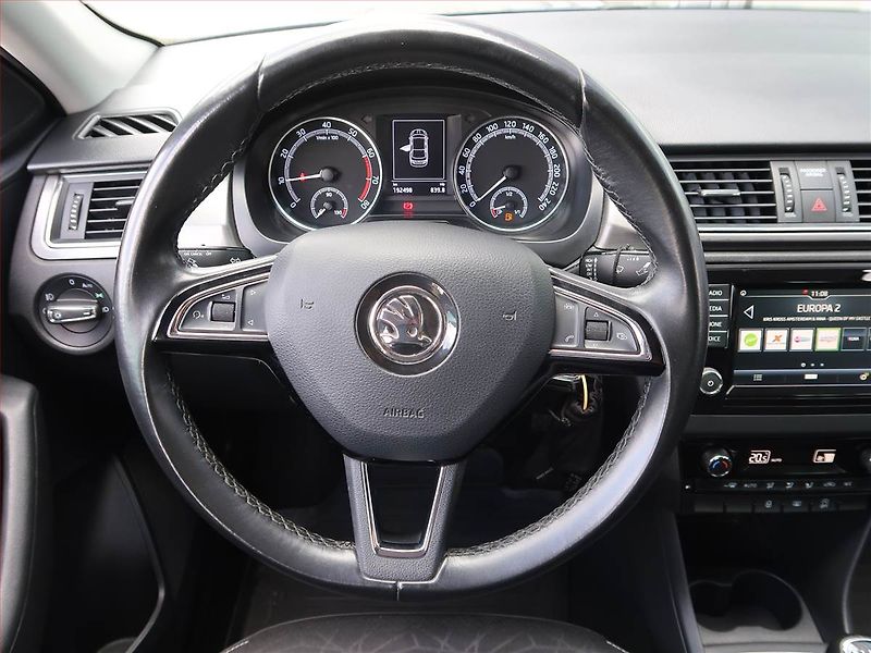 Škoda Rapid (2018) 1.0 TSI, Navi, Tempomat - fotka 17 z 17