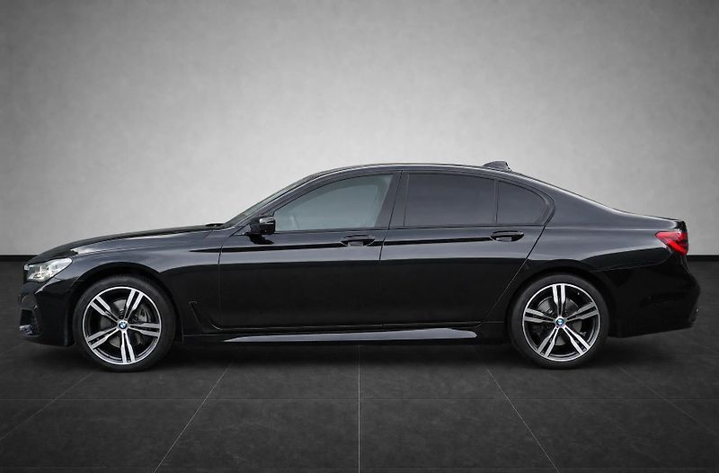 BMW Řada 7 740d xDrive, Laser, Ventilace - fotka 2 z 42