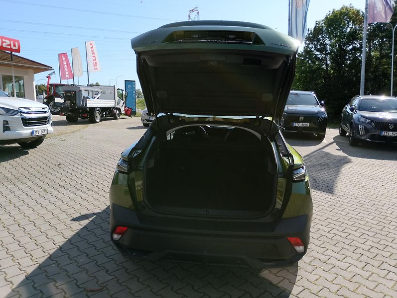 Peugeot 408 (2026) ALLURE Hybrid 145 e-DCS6 - fotka 7 z 26