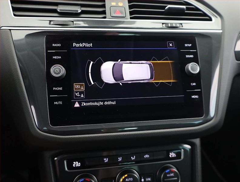 Volkswagen Tiguan (2019) Comfortline 2.0 TSI - fotka 14 z 17