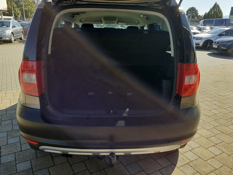 Škoda Yeti (2011) 1.2 TSi 77kw - fotka 16 z 23