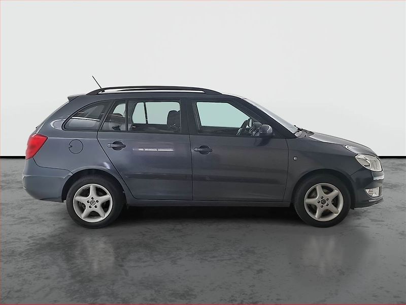 Škoda Fabia (2011) Ambiente 1.2 TSI, Eko.zaplacen - fotka 6 z 15