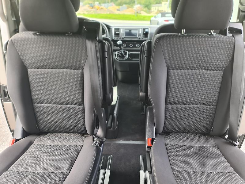 Volkswagen Transporter (2016) MULTIVAN 2.0TDi 110-KW OLOMOUC - fotka 23 z 103