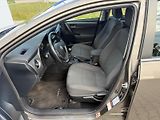 Toyota Corolla 1.6 VVT-i Active LED TREND+ - náhled 11