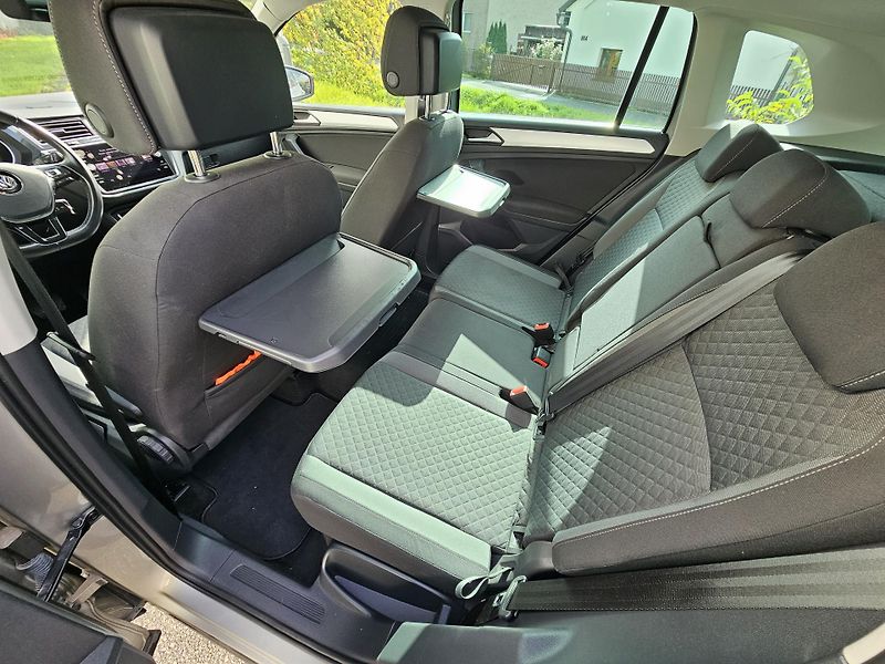 Volkswagen Tiguan (2020) 2.0TDI  - fotka 13 z 22