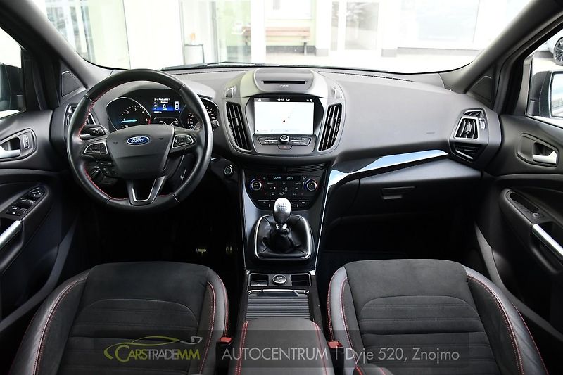 Ford Kuga 1.5TDCi ST-Line  - fotka 21 z 51