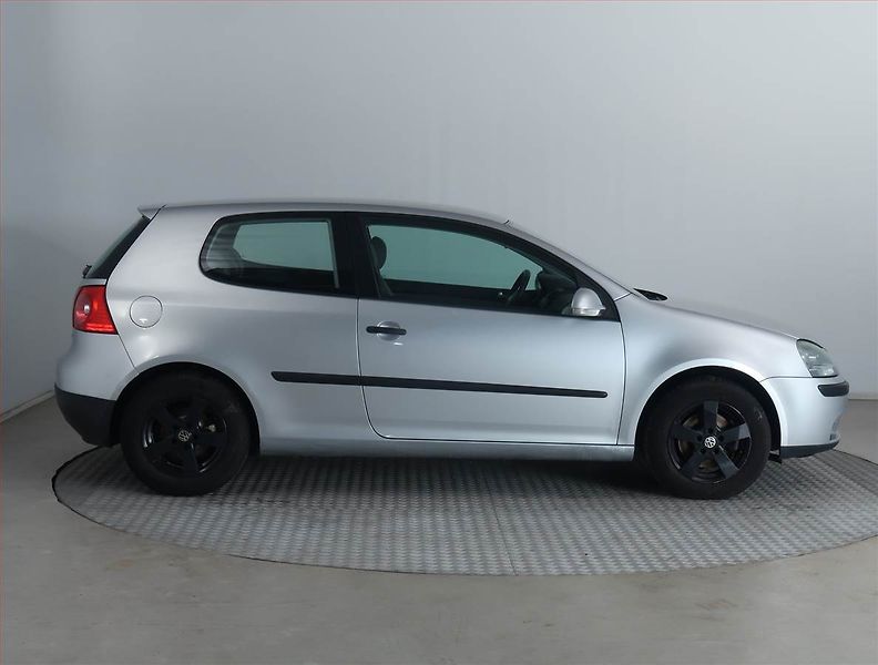 Volkswagen Golf (2004) 1.6 FSI, po STK, jezdí výborně - fotka 6 z 15