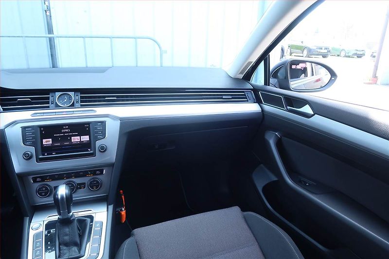 Volkswagen Passat (2017) 2.0 TDI, 4X4, Automat - fotka 8 z 25