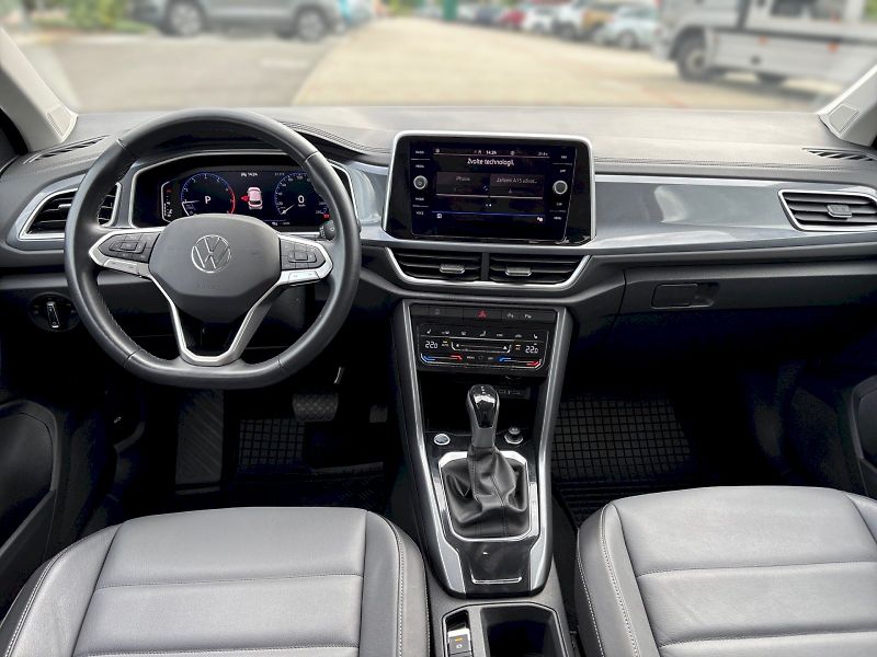 Volkswagen T-Roc (2023) STYLE 1,5 TSI 110 KW DSG - fotka 5 z 29