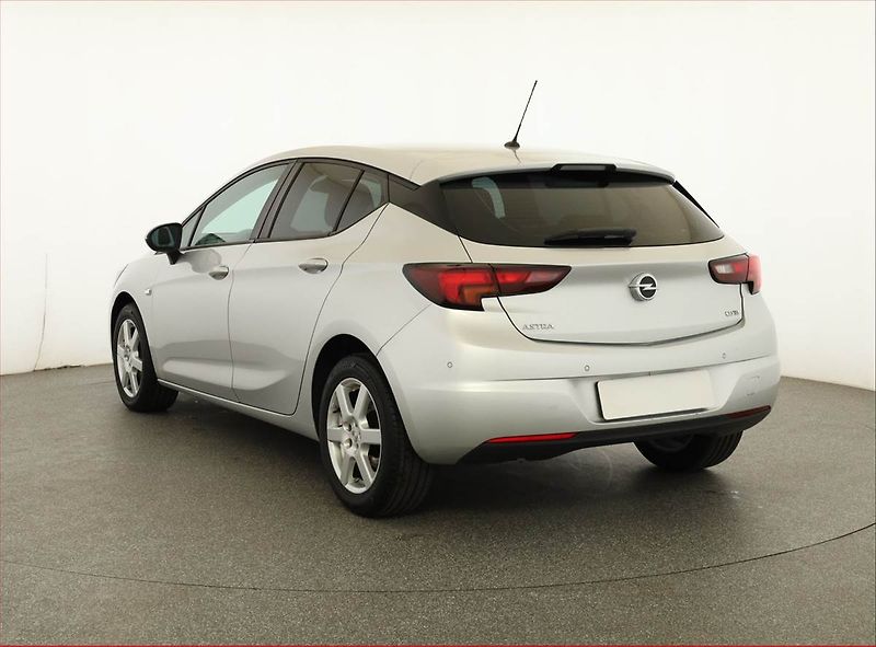 Opel Astra (2016) 1.6 CDTI, Serv.kniha, Tempomat - fotka 4 z 19