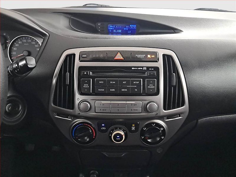 Hyundai i20 (2013) 1.2 - fotka 12 z 13