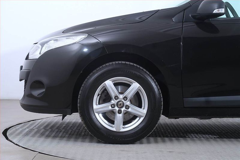 Renault Mégane (2012) 1.6 16V, Serv.kniha, Tempomat - fotka 14 z 19