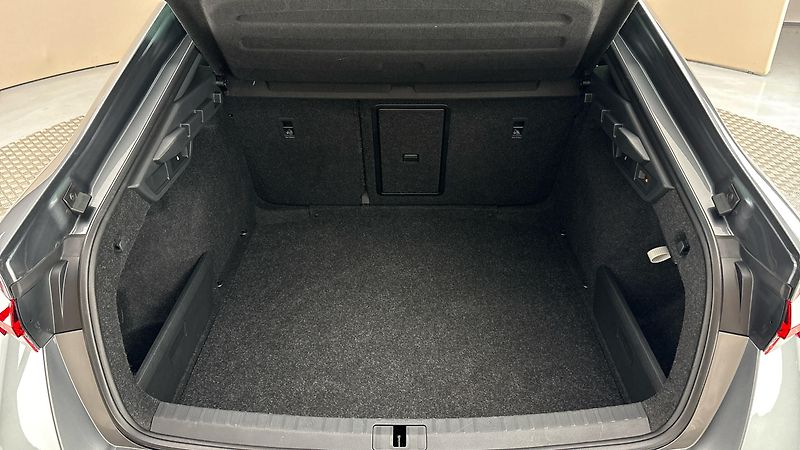 Škoda Octavia 2.0 TSI RS - fotka 17 z 27