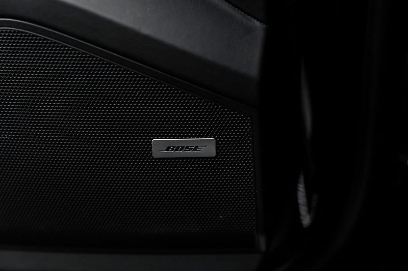 Porsche Cayenne - fotka 15 z 20