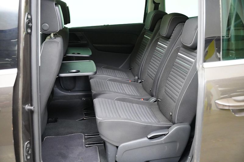Volkswagen Sharan - fotka 22 z 24
