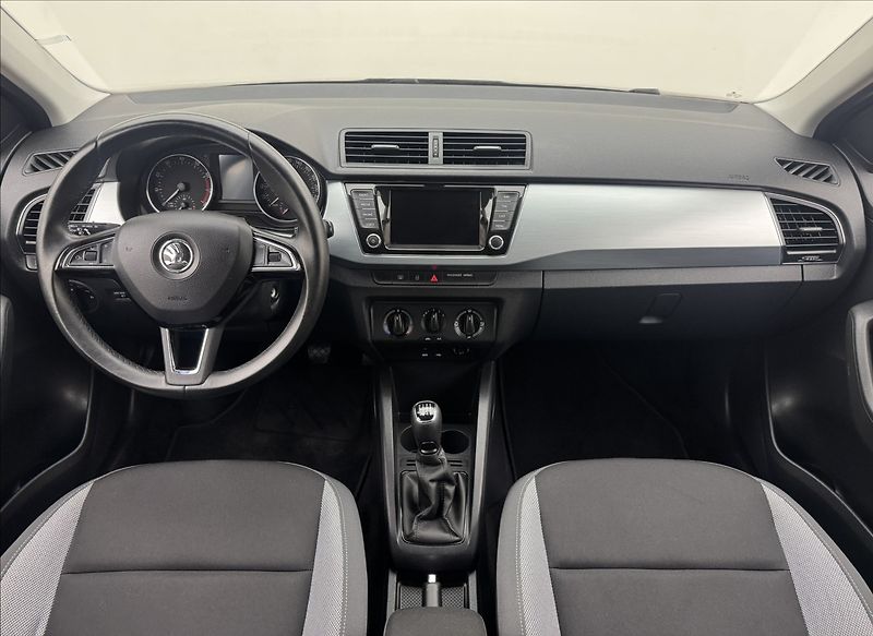 Škoda Fabia 1,2 81kW LED AC NAVI SENZORY - fotka 7 z 35