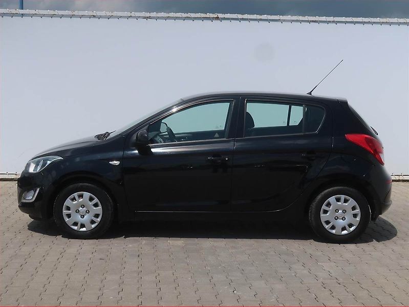 Hyundai i20 (2014) 1.2 - fotka 3 z 13