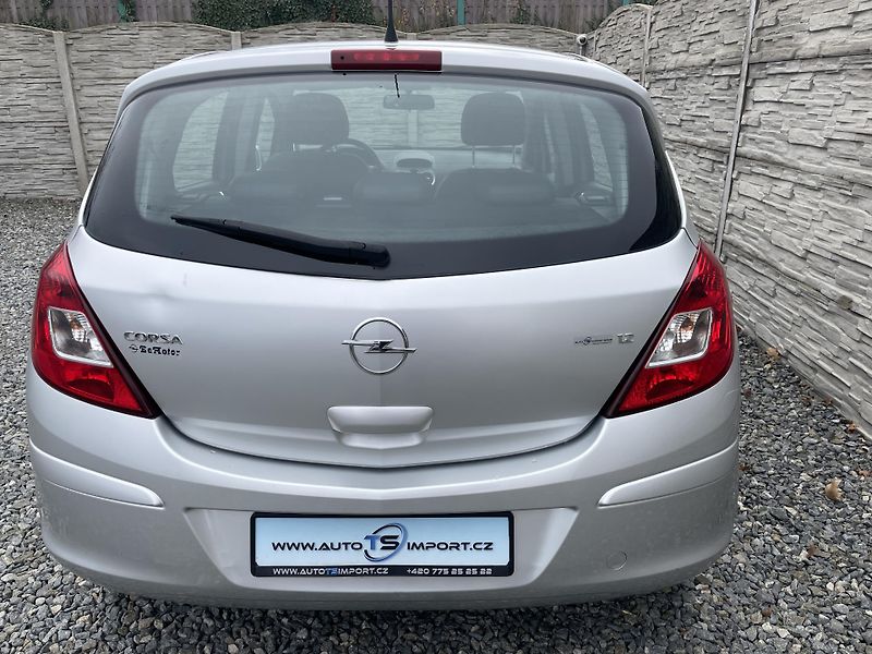 Opel Corsa 1.2i 80PS 141000KM KLIMA STK!! - fotka 4 z 169