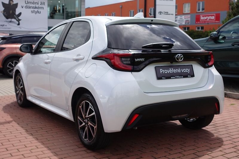 Toyota Yaris 1.5TNGA 125 - 1 CVT  Comfort T - fotka 6 z 28