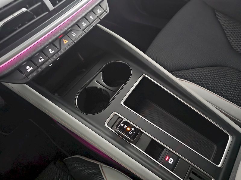 Škoda Elroq (2025) 60kWh 150kW Selection TAŽNÉ - fotka 10 z 35