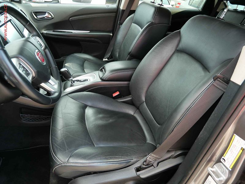 Fiat Freemont (2012) 2.0 JTD 4x4, 7míst, AT, navi - fotka 9 z 20
