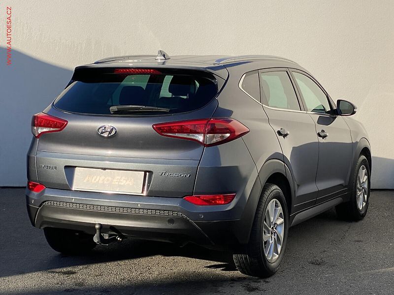 Hyundai Tucson (2016) 1.7 CRDi, AT, navi, kamera - fotka 4 z 18