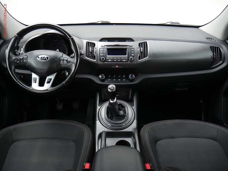 Kia Sportage (2014) 1.6 GDi, Comfort, TZ - fotka 8 z 15