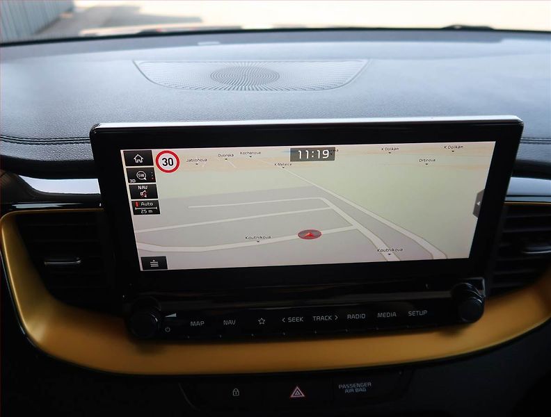 Kia XCeed (2019) TOP 1.4 T-GDI, Automat - fotka 25 z 26