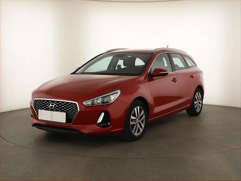 Hyundai i30 (2018) 1.4 T-GDI, ČR,1.maj - fotka 2 z 14
