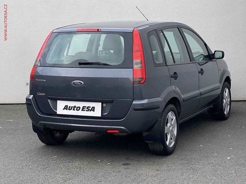 Ford Fusion (2005) 1.4 i, 2.maj,ČR, AC - fotka 4 z 14