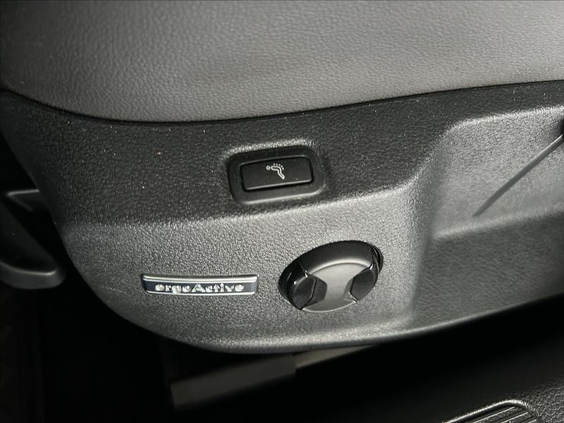Volkswagen Golf 1,4   TSI 92kW,DSG,SERVISKA,ČR - fotka 26 z 26