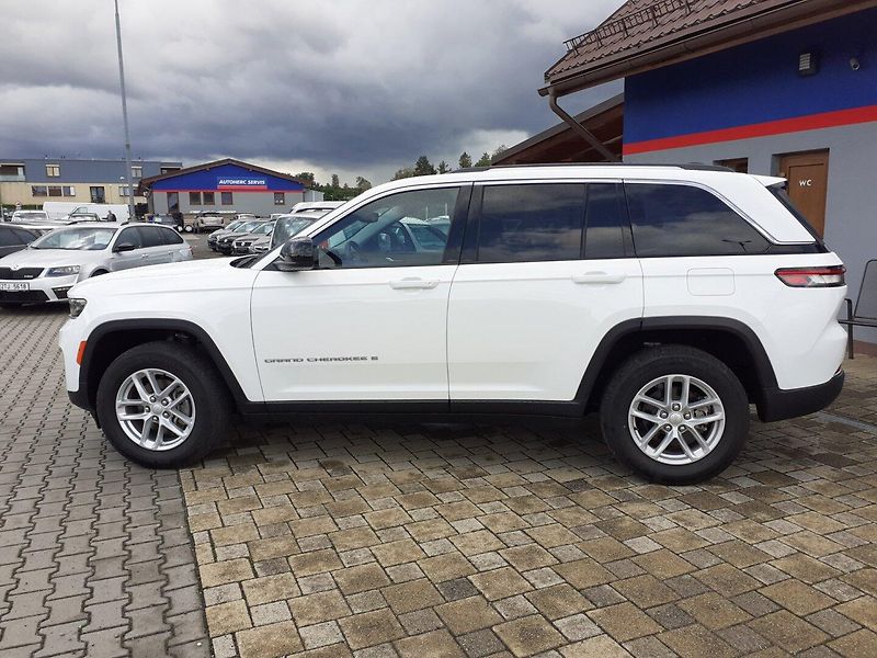 Jeep Grand Cherokee (2023) 3.6 L  V6  4x4 - fotka 6 z 31
