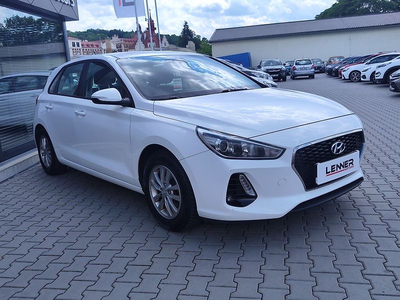 Hyundai i30 1.4i/73kW Trikolor Komfort - fotka 3 z 28