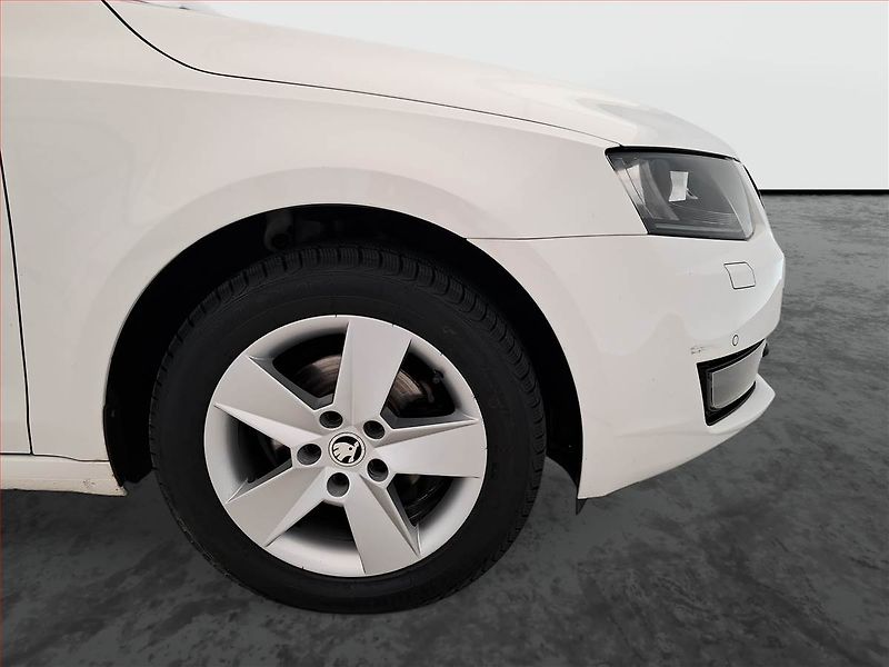 Škoda Octavia (2015) Style 1.6 TDI, Serv.kniha - fotka 15 z 18