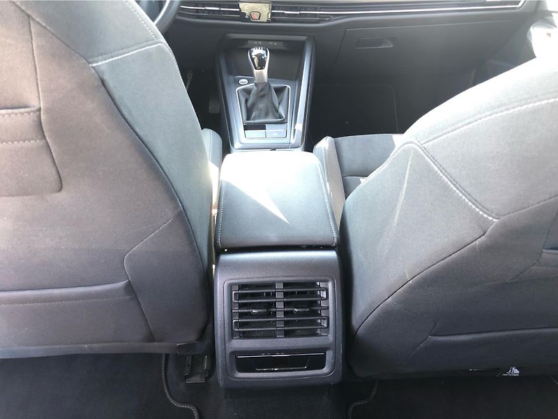 Volkswagen Golf Variant 1.5 TSi STYLE - fotka 22 z 29
