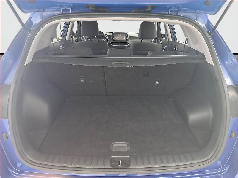 Hyundai Tucson (2018) 1.6 T-GDI, Automat, Navi - fotka 14 z 21